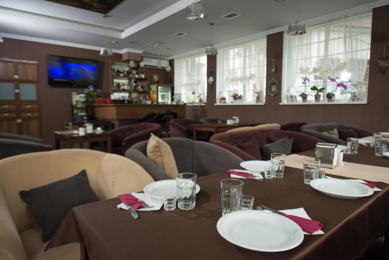 Hotel Bogdan 莫申 外观 照片