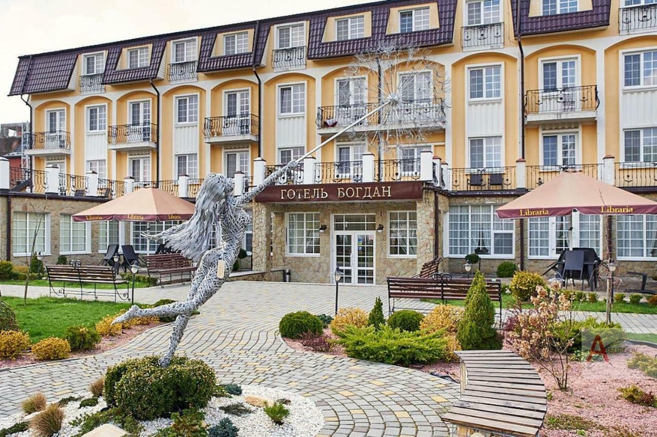 Hotel Bogdan 莫申 外观 照片